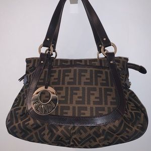 Traditional Fendi Logo Shoulder Bag